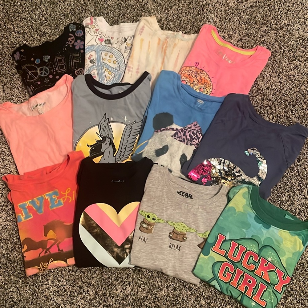 Lot of 12 size 8 girls tees